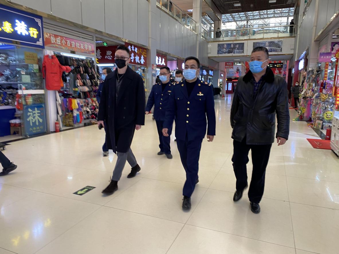 拱墅區(qū)市場監(jiān)管局黨委書記、局長趙斌蒞臨錢江商城 檢查疫情防控工作